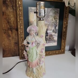 Vintage Porcelain Figurine Table Lamp